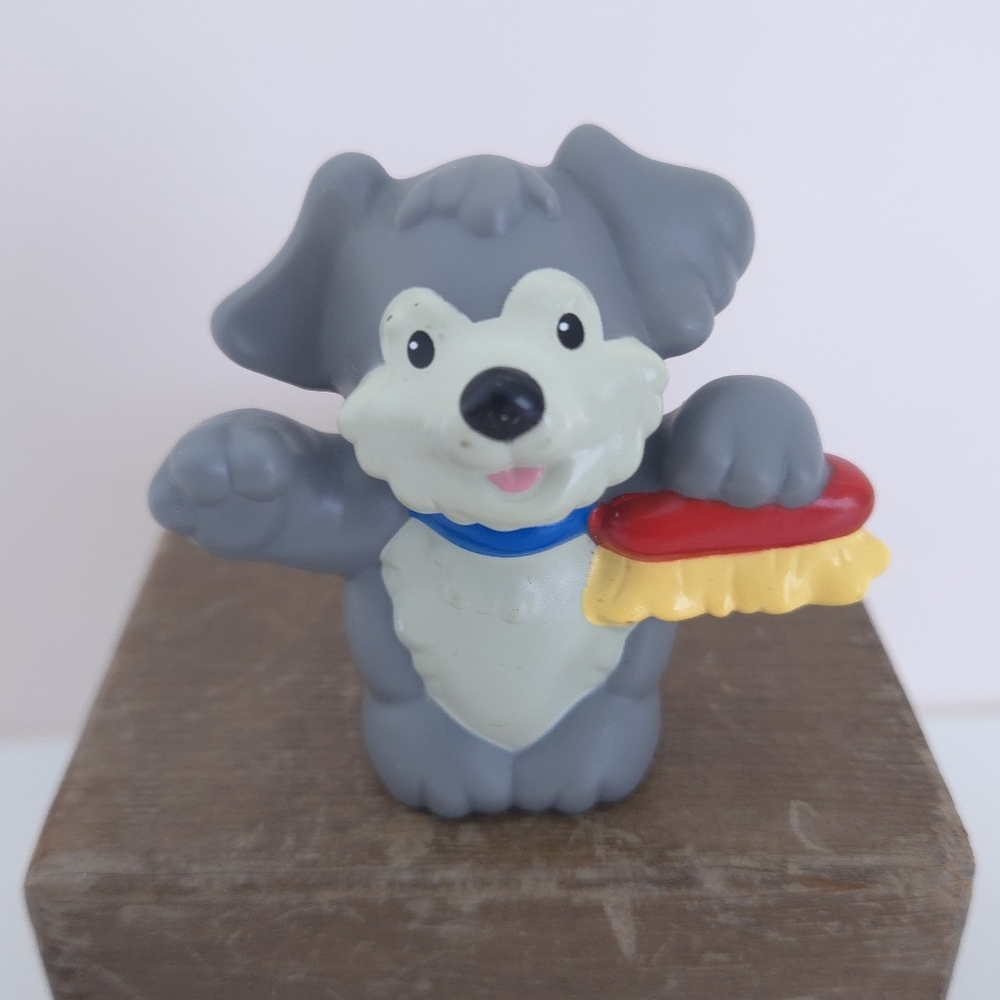 Fisher Price Little People Grey Dog with Car Wash Brush